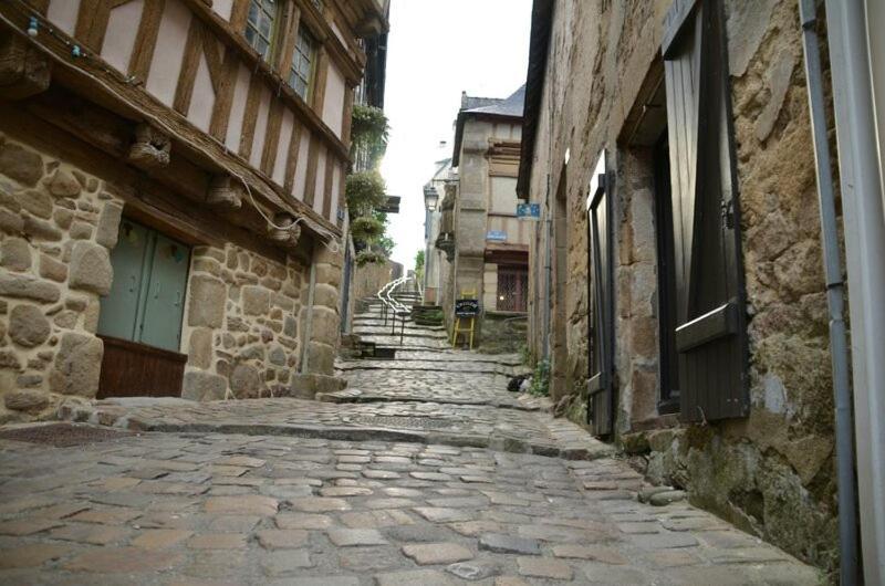 Tres Bel Appartement Avec Superbe Vue Sur Le Port De Saint Goustan Auray Bagian luar foto